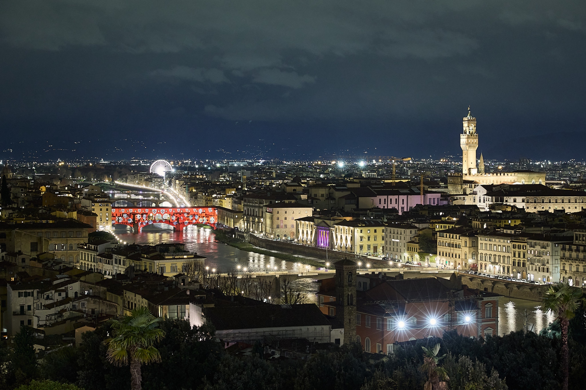 Vue du centre de Florence la nuit