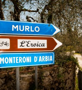 Along the Eroica route through Chianti, the Crete Senesi and the Val d'Orcia