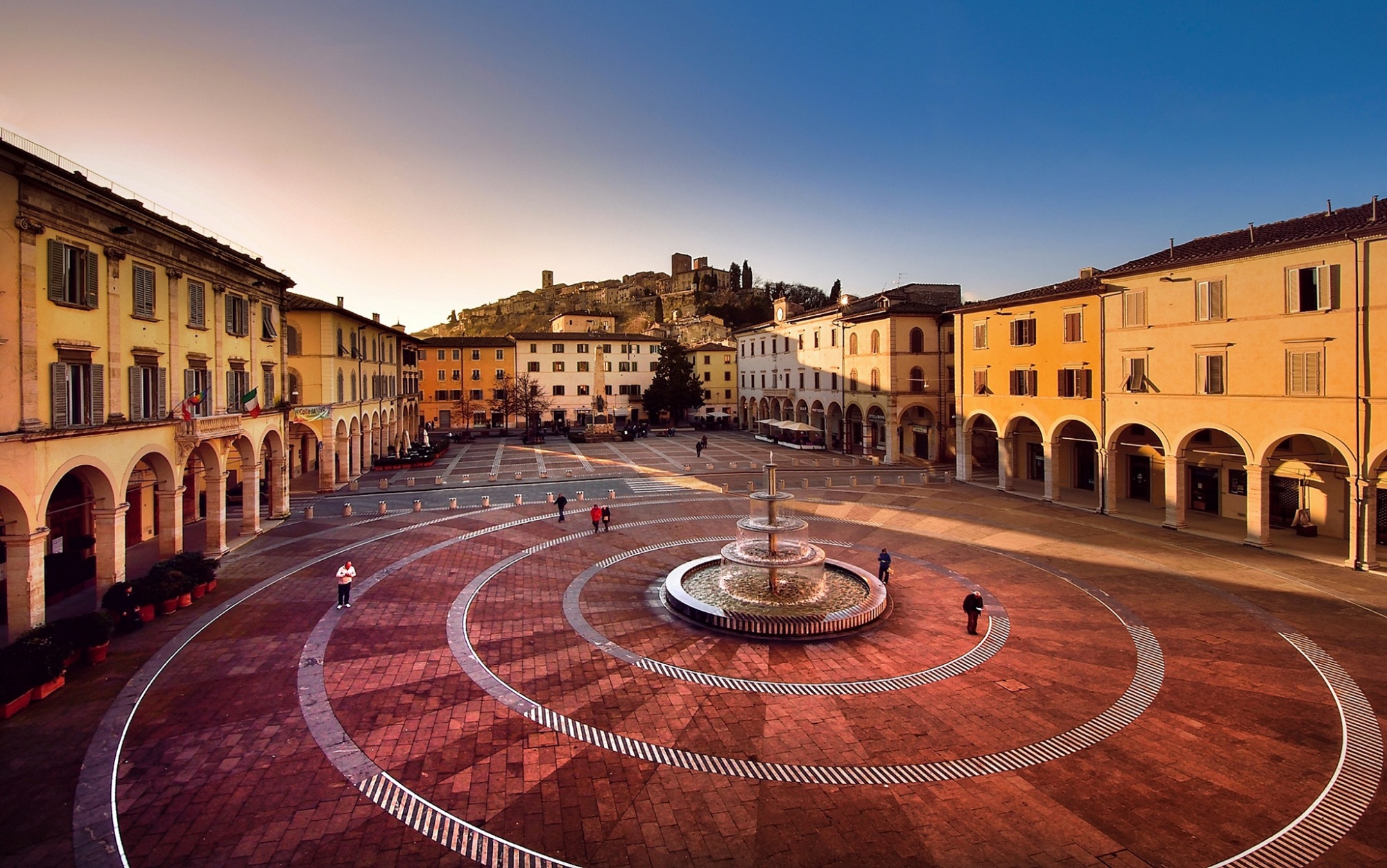 Piazza Arnolfo, Colle Val d'Elsa