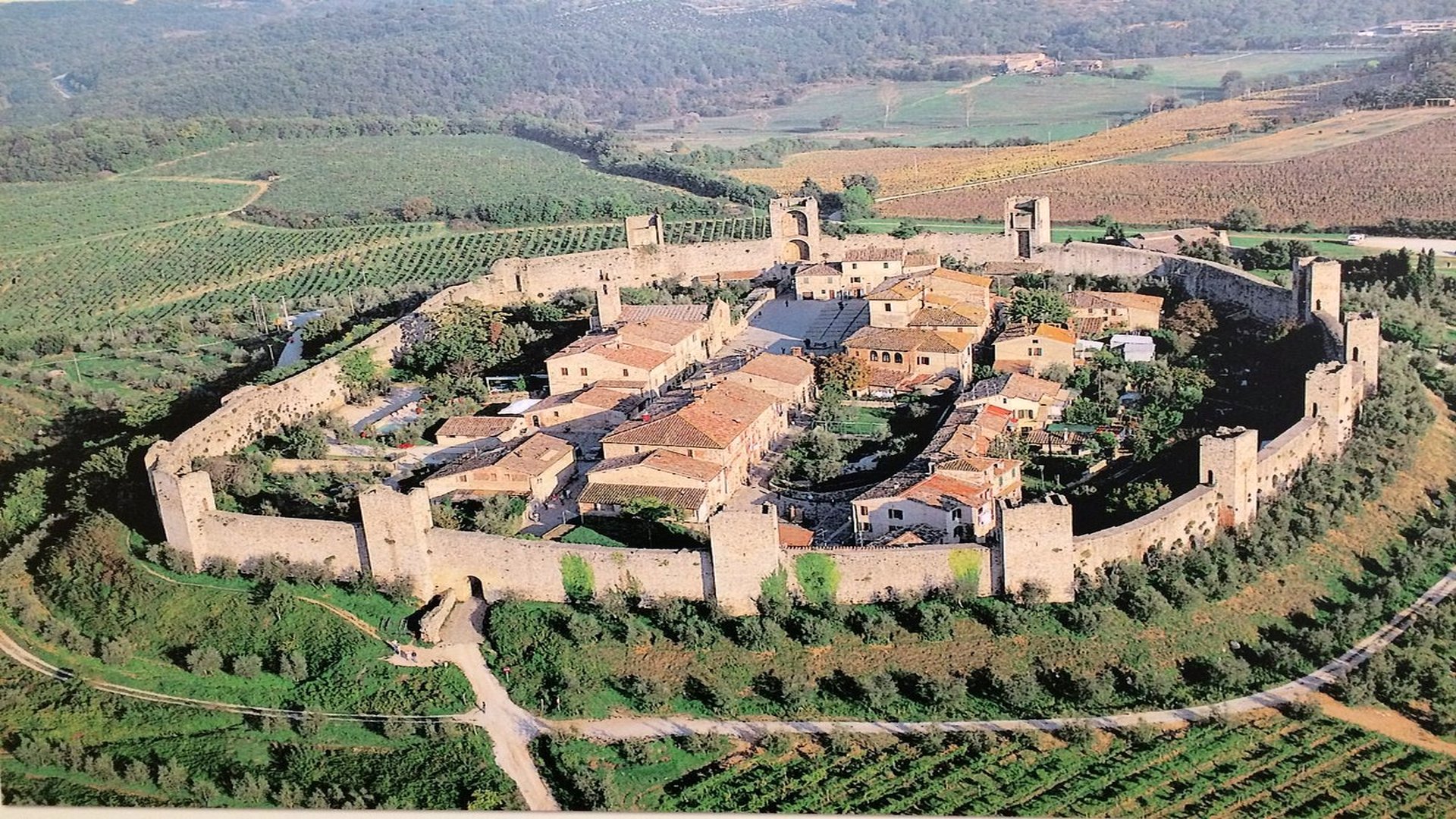 Trekking di 15 km lungo la Via Francigena di Monteriggioni