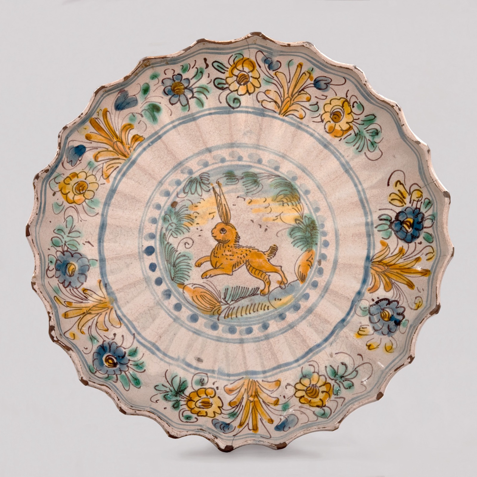 Assiette avec lièvre