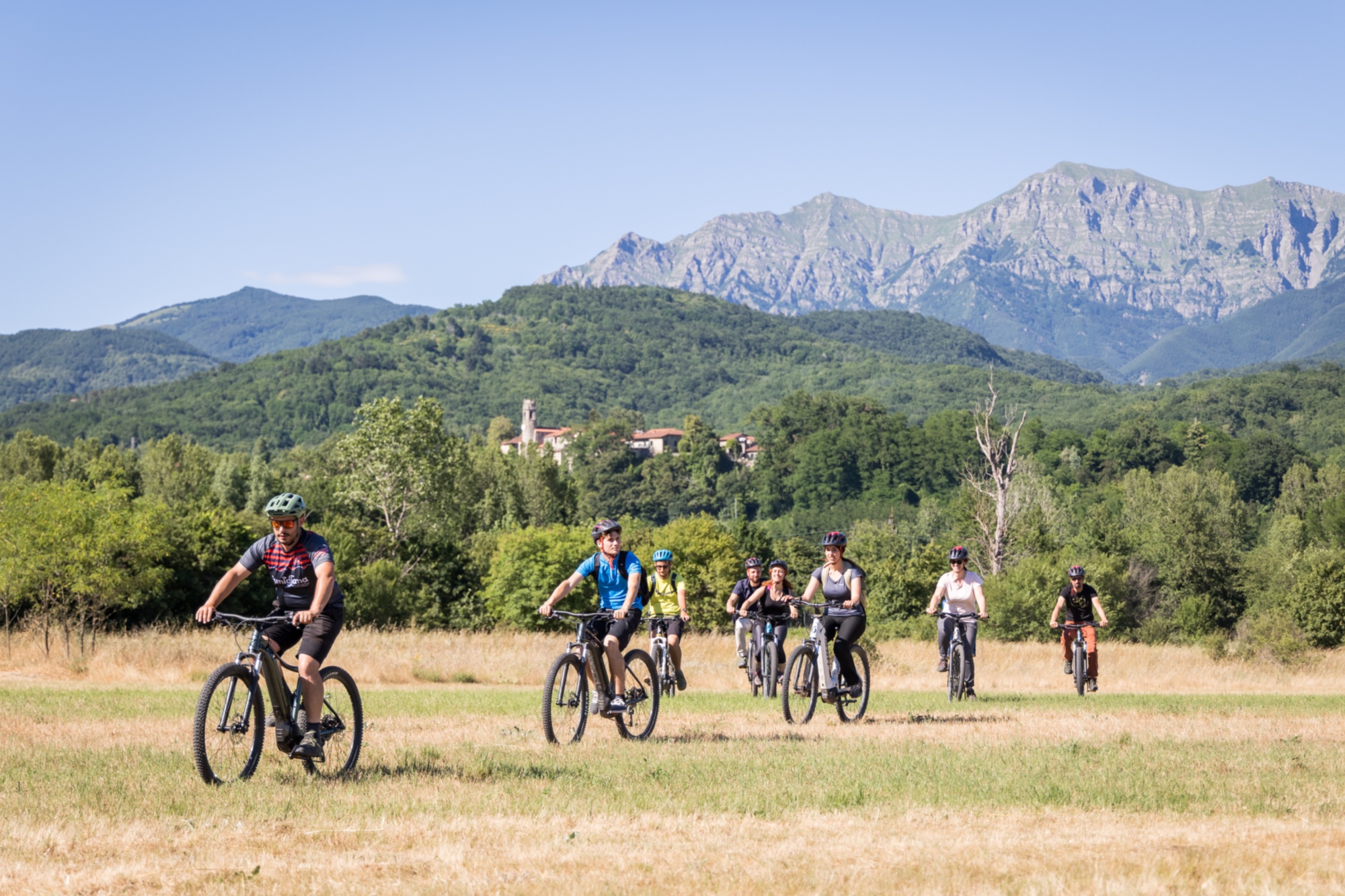 Suivant les itinéraires de Lunigiana Bike Area