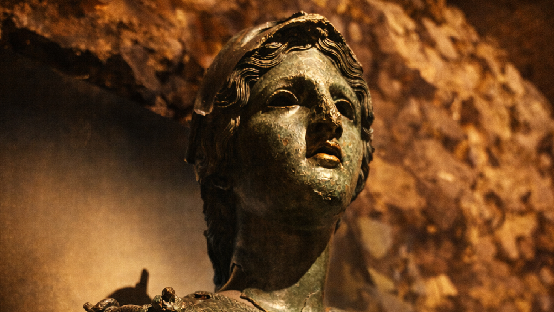 Image du visage en bronze de Minerve
