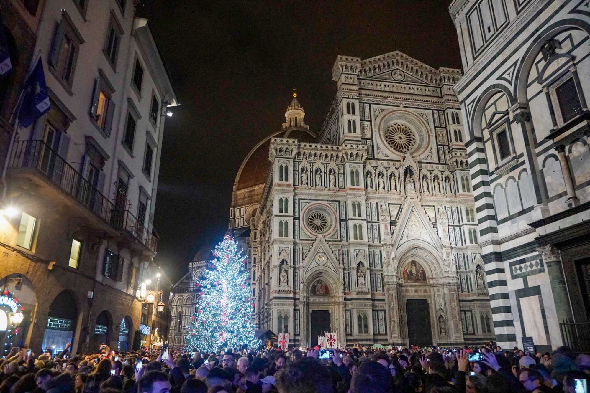 L’arbre de Noël de la Piazza Duomo à Florence