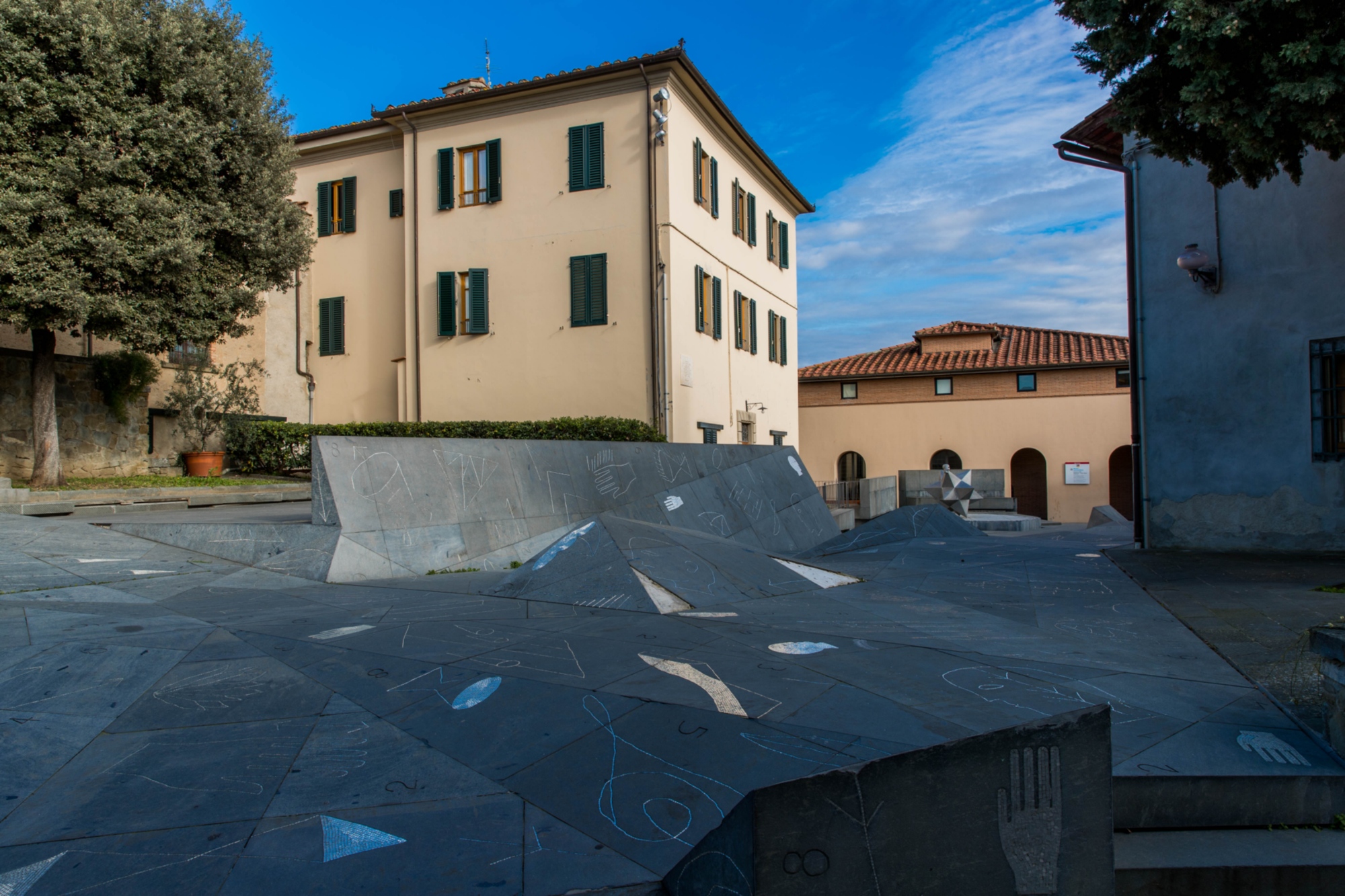 Une vue de la Piazza dei Conti Guidi à Vinci