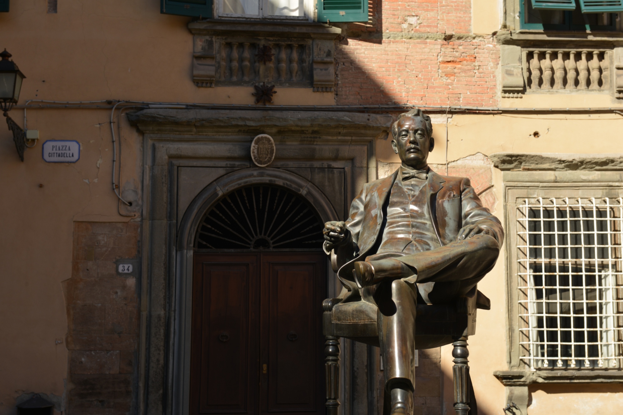 Statue de Giacomo Puccini à Lucques