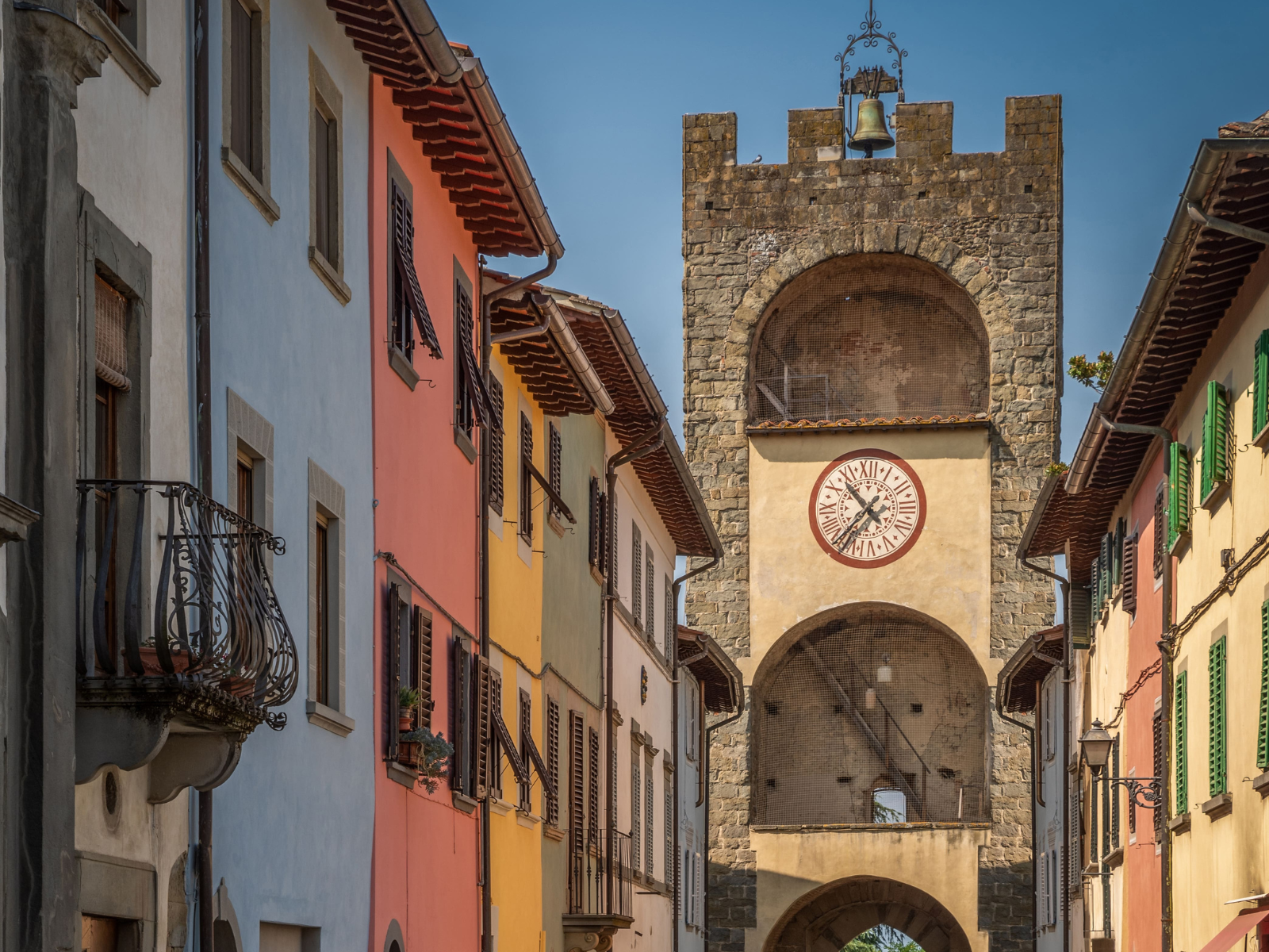 Tour d’Arnolfo marquant l’entrée de Castelfranco di Sopra