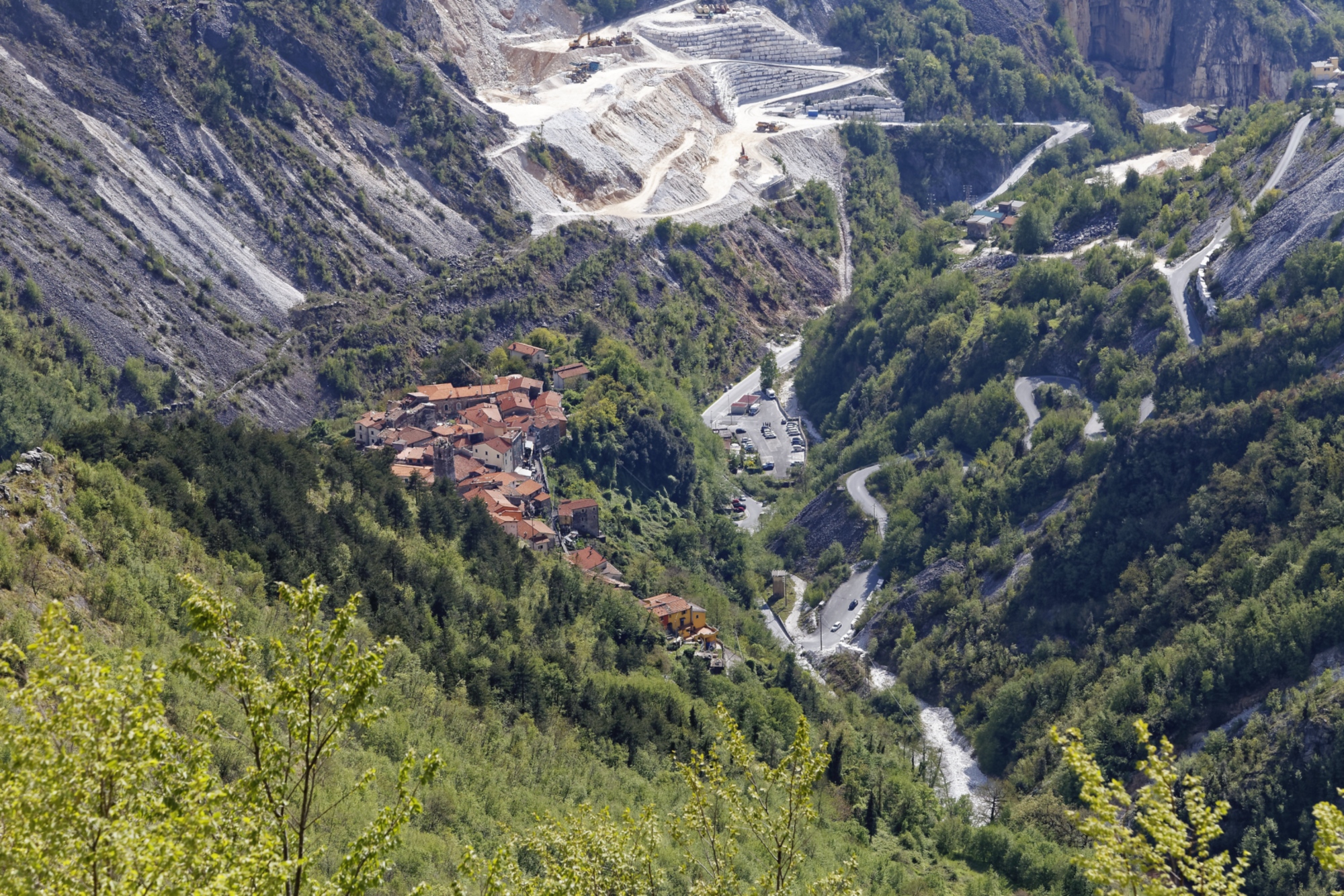 Vue du village de Colonnata