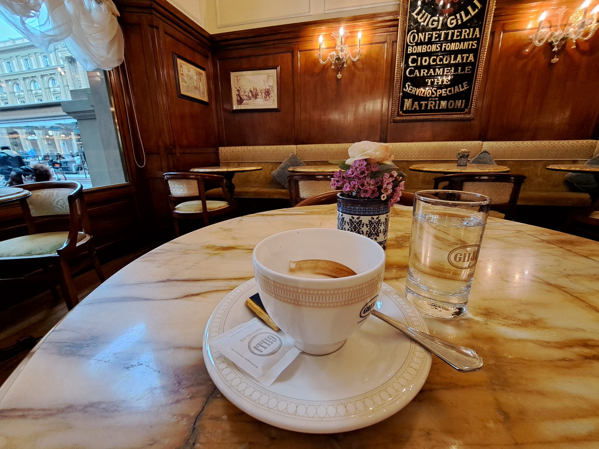 Intérieur du célèbre Café Gilli