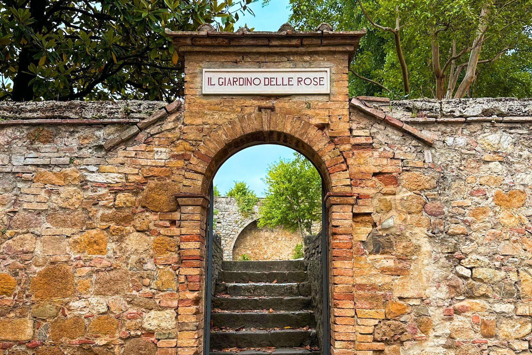 Il Giardino delle Rose di San Quirico d'Orcia