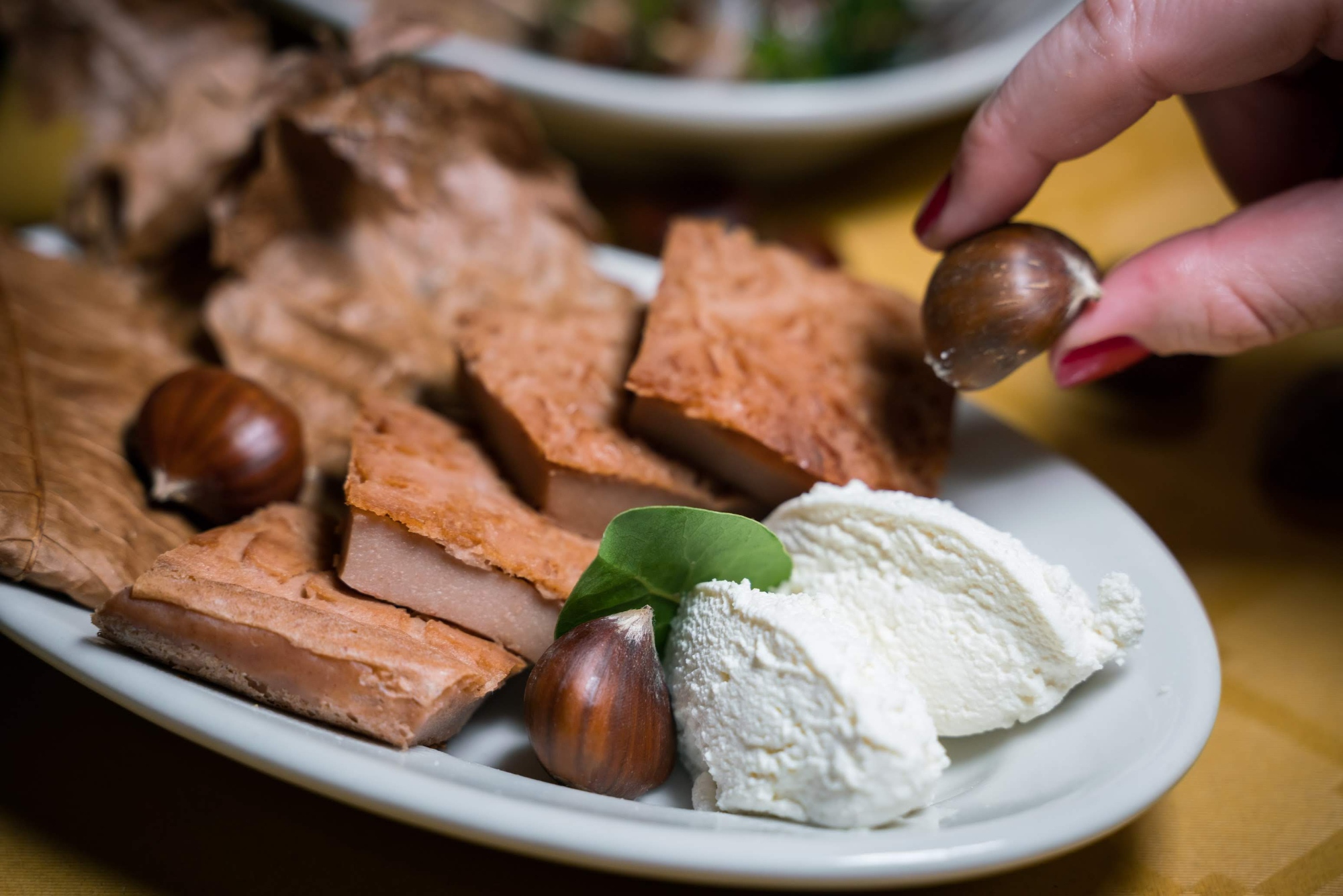 Castagnaccio et fromage ricotta