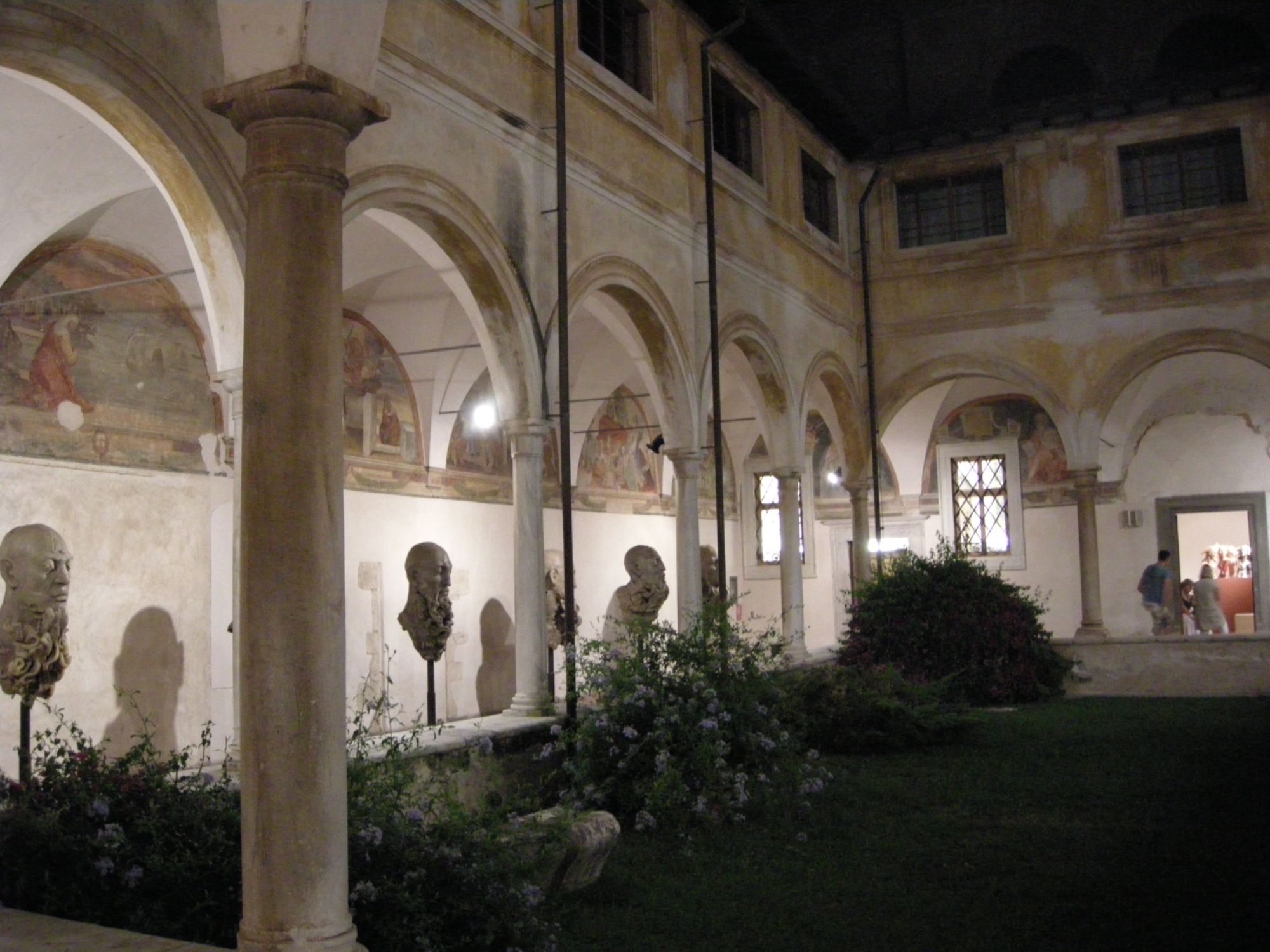 Cloître de Sant'Agostino