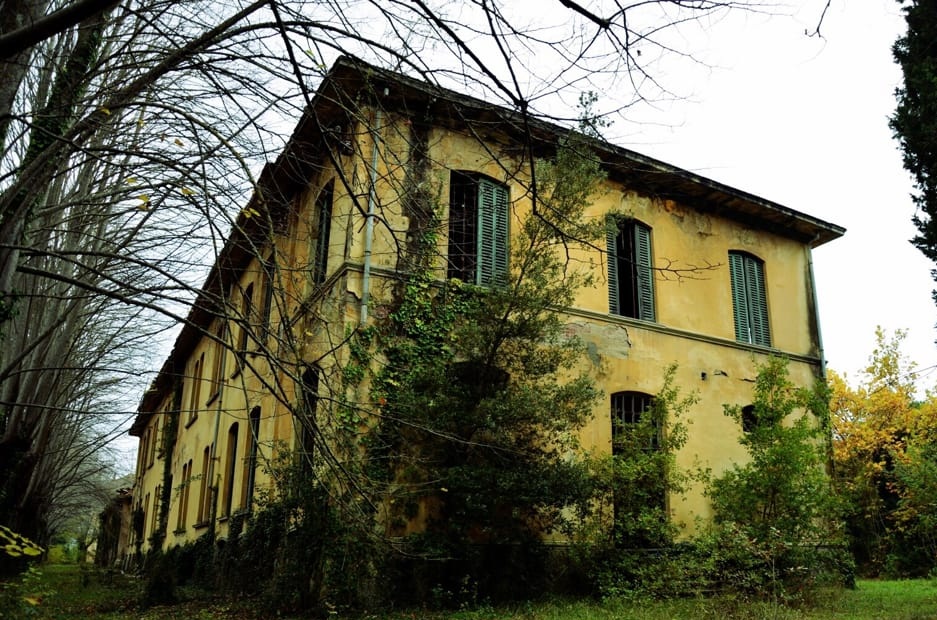 Un des bâtiments de l’ancienne usine d’explosifs ou Dinamitificio Nobel