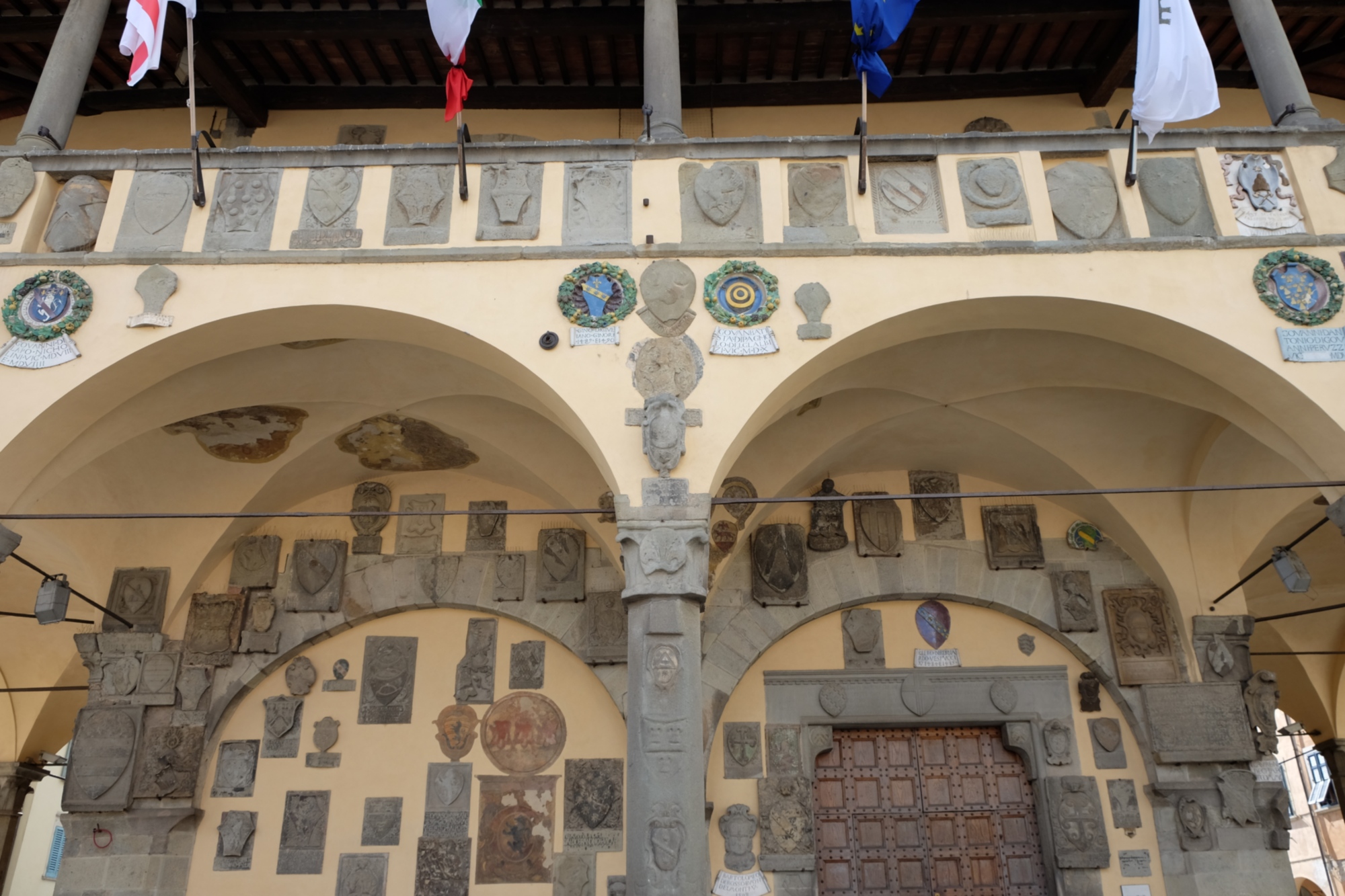 Les armoiries du Palais d'Arnolfo à San Giovanni Valdarno
