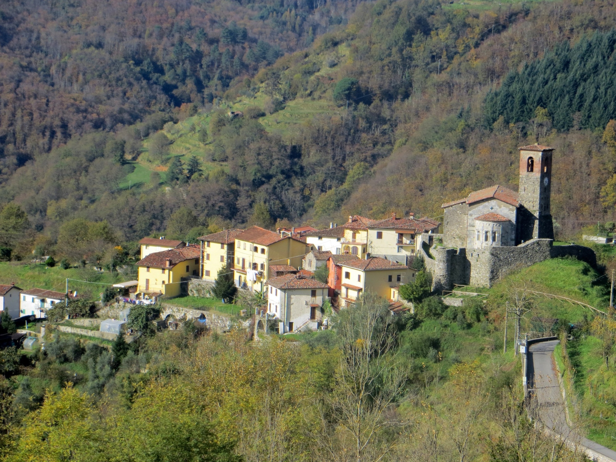 La forteresse de Ceserana et Fosciandora