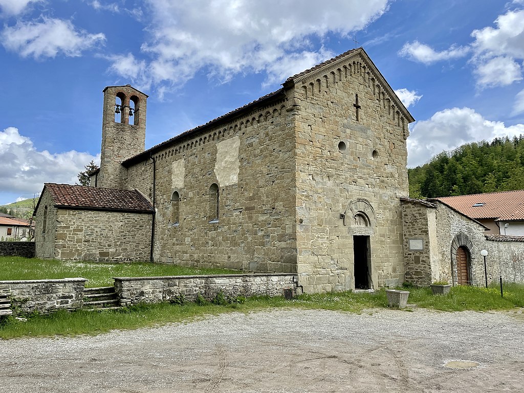 Abbaye de Montepiano, extérieur