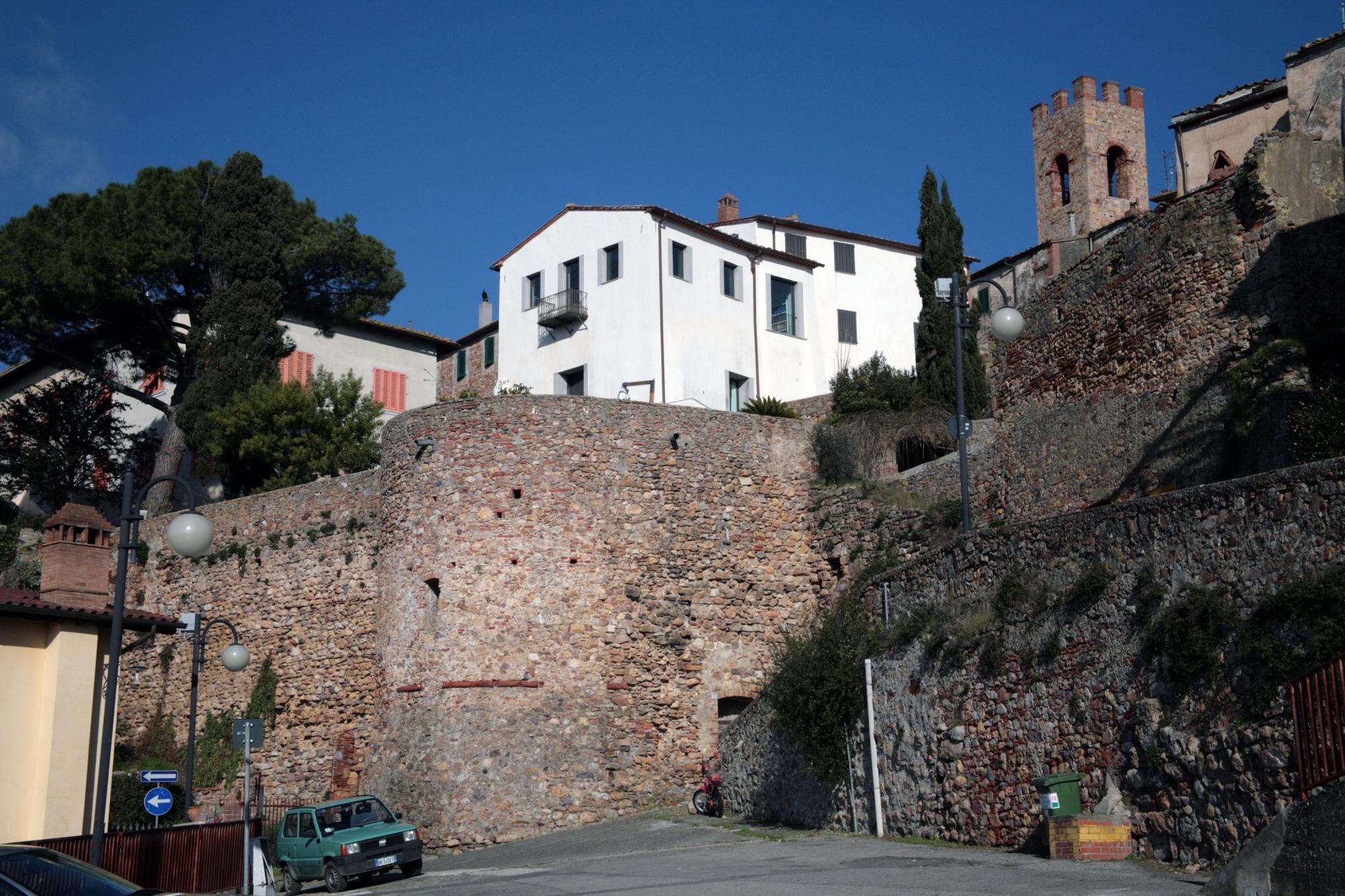 Les murs de Montepescali