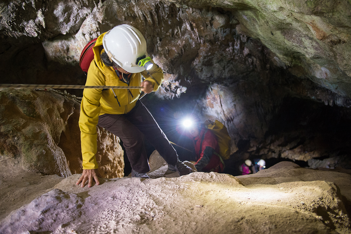 Dans les grottes de la Montagnola Senese