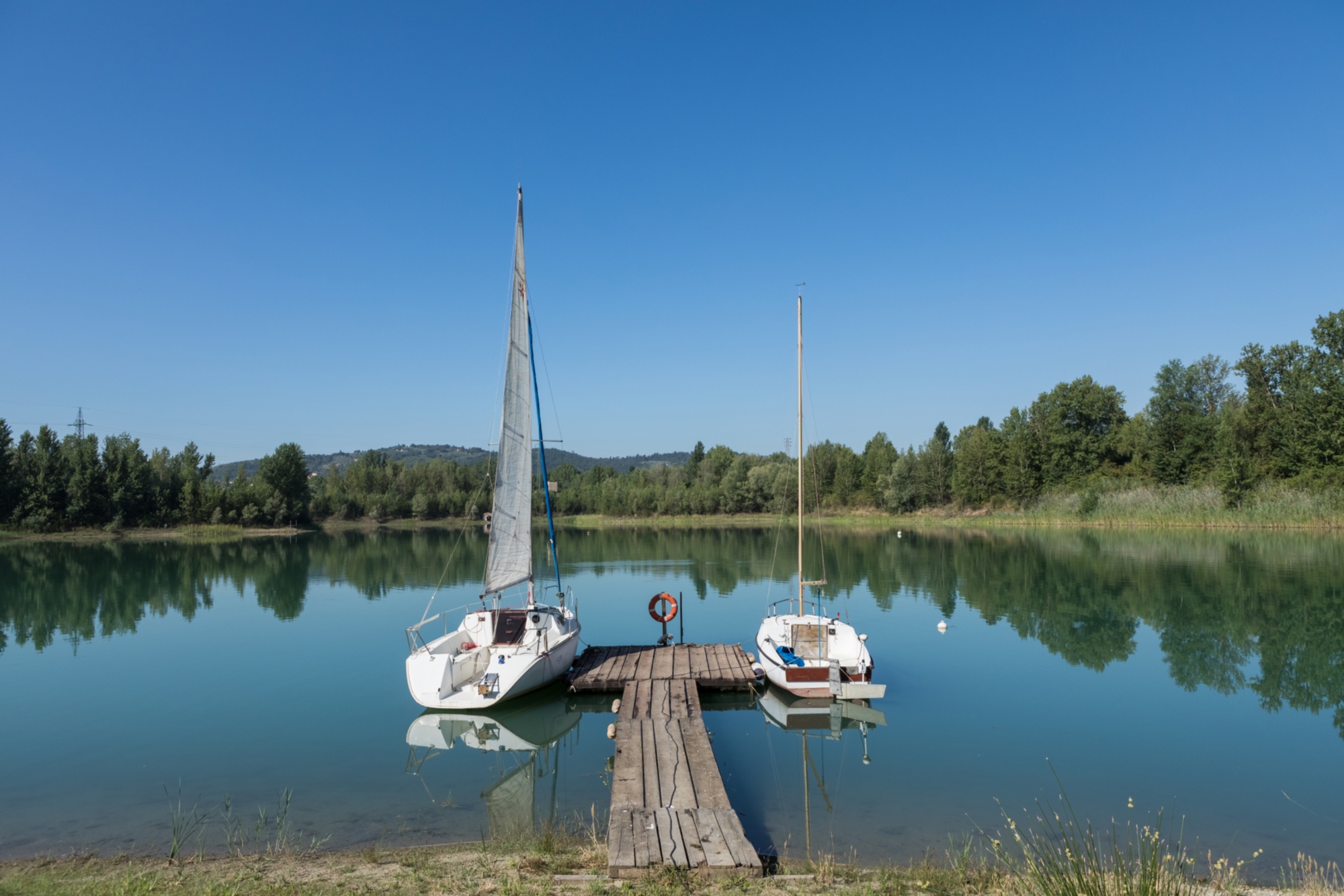 Bateaux amarrés au parc Renai