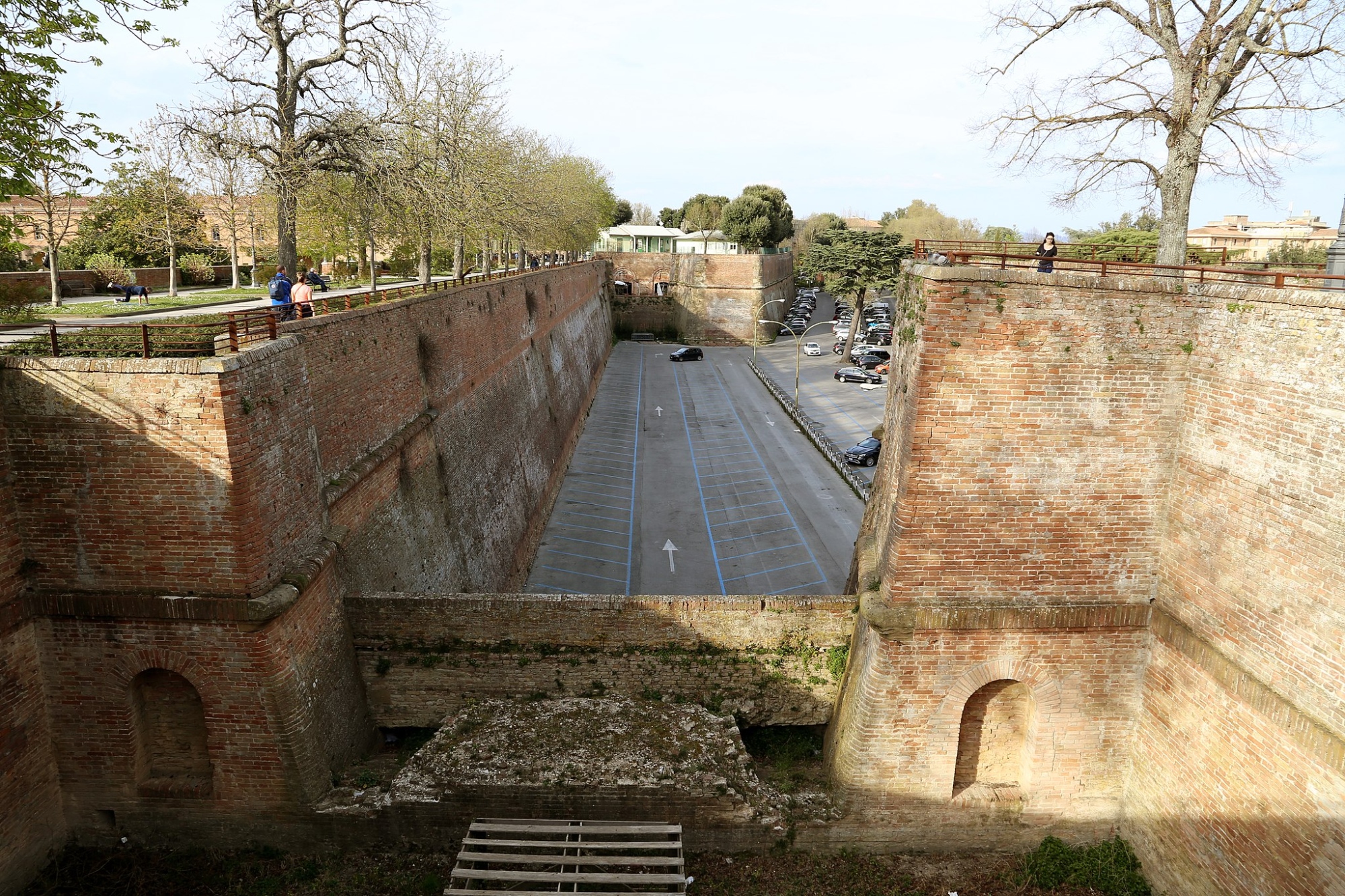 Murs et bastions de la Forteresse