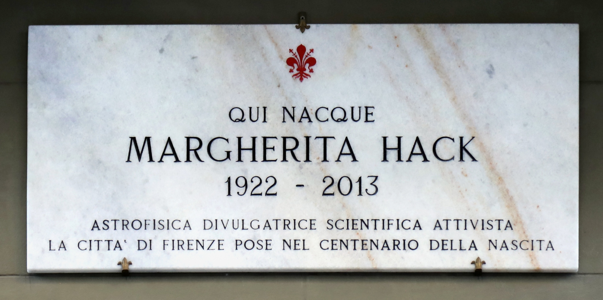 Plaque sur la maison natale de Margherita Hack